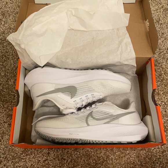 nike air zoom pegasus - Picture 2 of 9